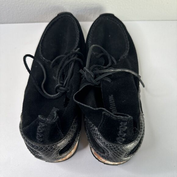 John Fluevog Men's Black Run Wild Leather Brogue Sneaker Shoes Size 12‎ - Picture 4 of 5